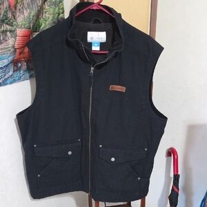 Columbia Men's Dark Vest with Pockets